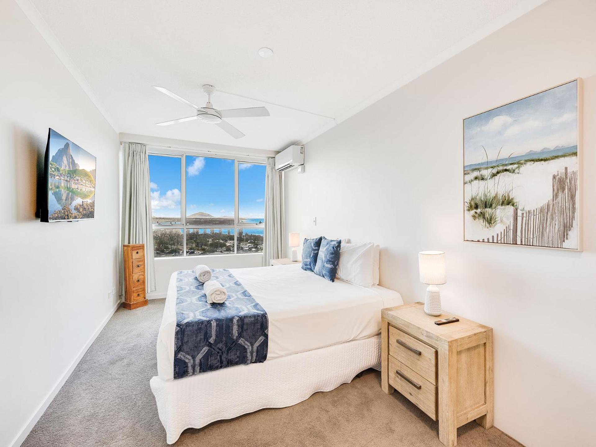 Chateau Royale Beach Resort Maroochydore Sunshine Coast Exterior photo