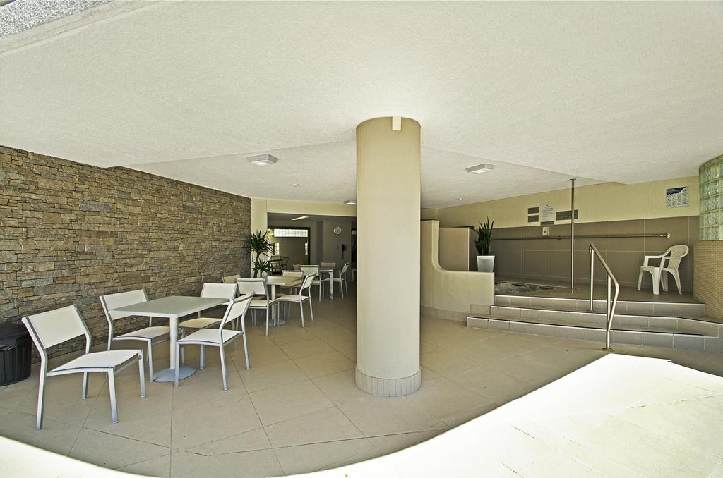 Chateau Royale Beach Resort Maroochydore Sunshine Coast Exterior photo